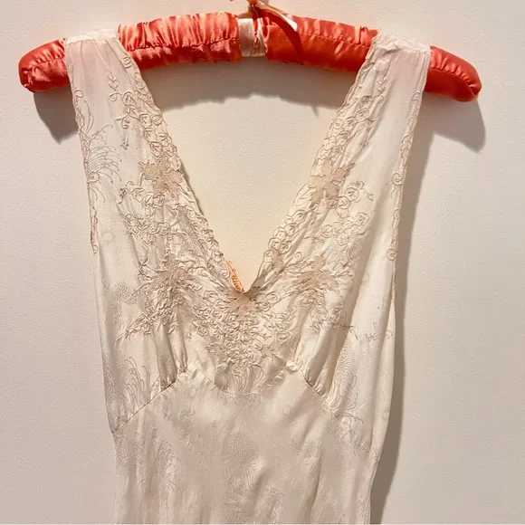 Antique C1900s ‘City of Paris’ San Francisco L’Elegance Silk night slip gown - Picture 8 of 16